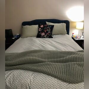 Brooklinen Luxe Sateen Duvet Cover- Rolling Dot Pattern in Jade; King/Cali King